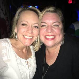 Meet your Posher, Andrea